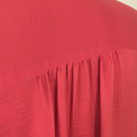 Long-sleeve faux silk tunic w ruffle sleeves - Picture 5 of 7